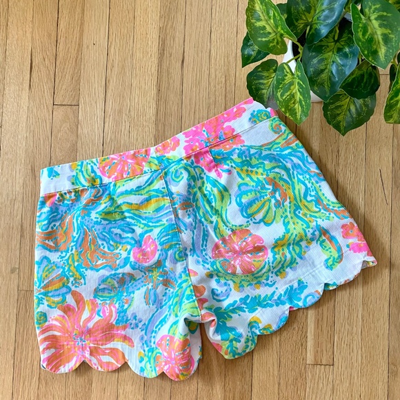 Lilly Pulitzer Buttercup Scallop Hem Resort White Casa Marina Shorts Size 00 - Picture 15 of 15